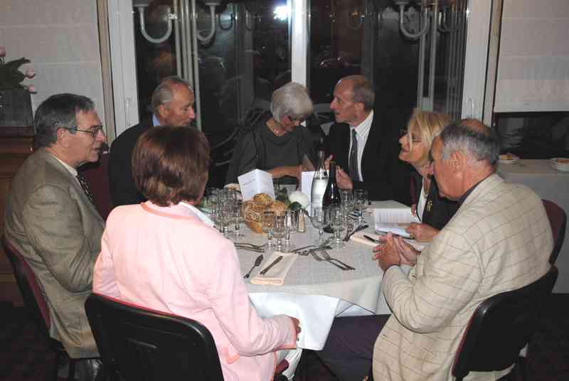07_DSC_0112 (Sommier).jpg - ... et le repas.